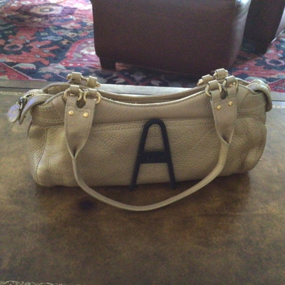 Very Nice Cole Haan handbag EUC - Picture 3 of 4
